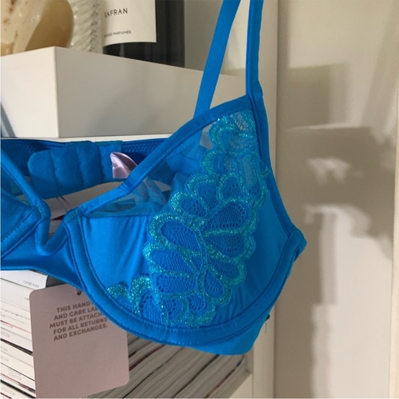 NWT SAVAGE X FENTY by Rhianna Sparkly Blue Lingerie Bra 36B - Picture 2 of 5
